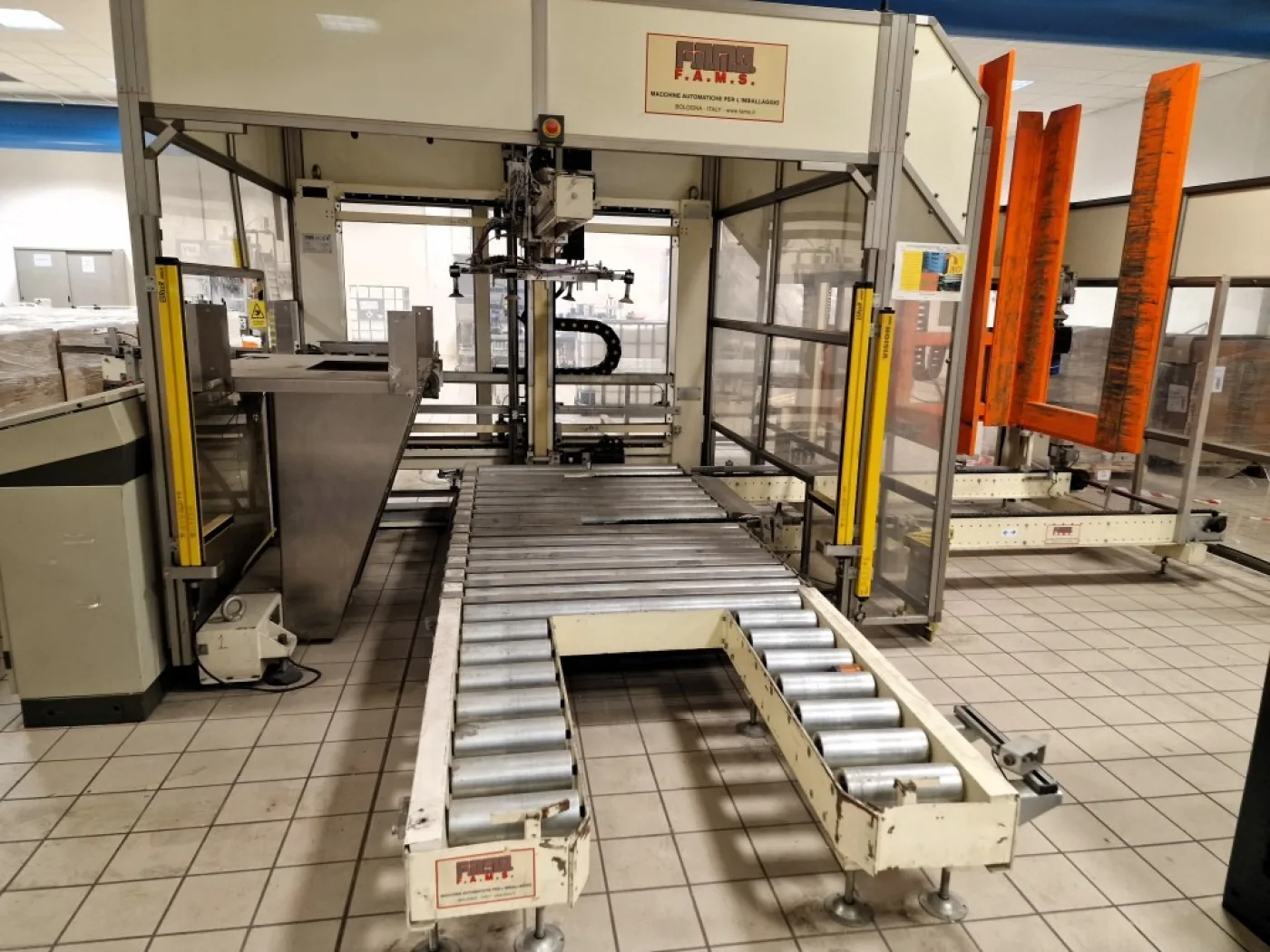 PALLETTIZZATORE AUTOMATICO – F.A.M.S. – MOD. PLT 900 - 3