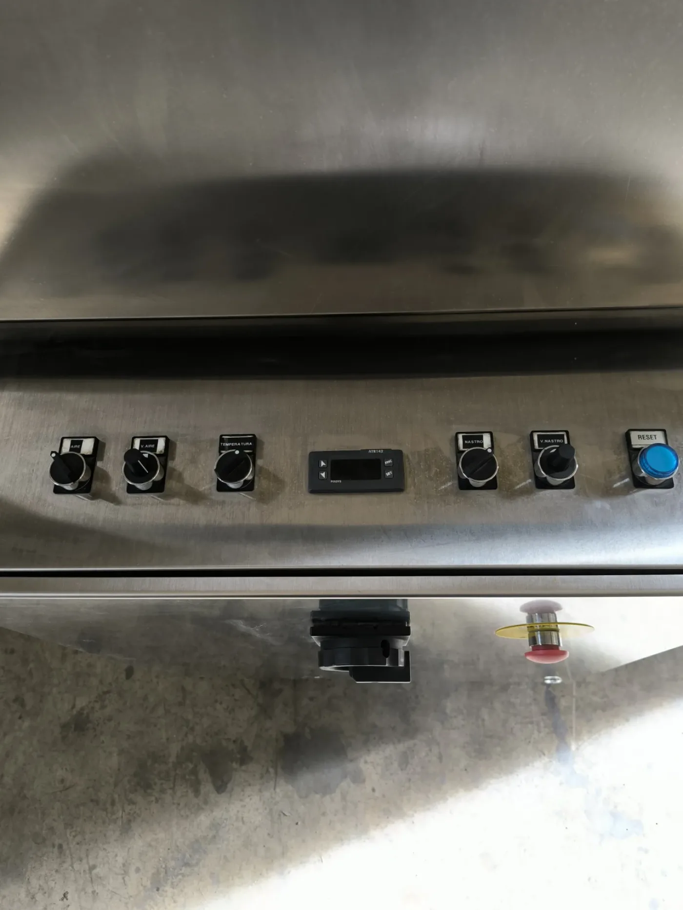 SLEEVE LABELING MACHINE FILLING CLOSING LABELLING TI/120 - 8