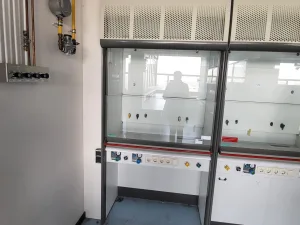 2031 - Used Interfurn Fumehood (120cm)