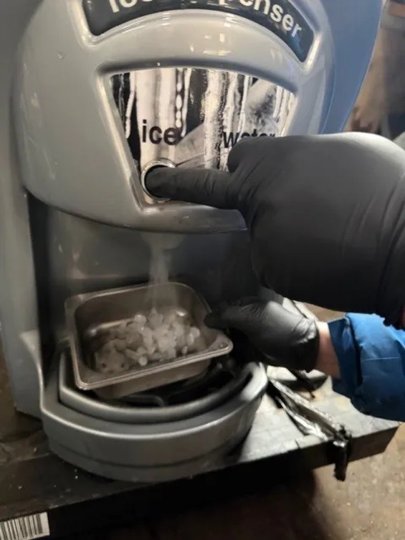 Scotsman Hands Free Ice Dispenser Model: TCL180-9, Refurbished fully working , few in stock - islandcatering