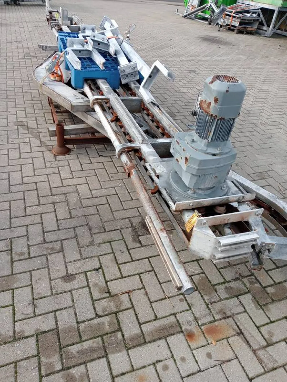 Conveyer vertical