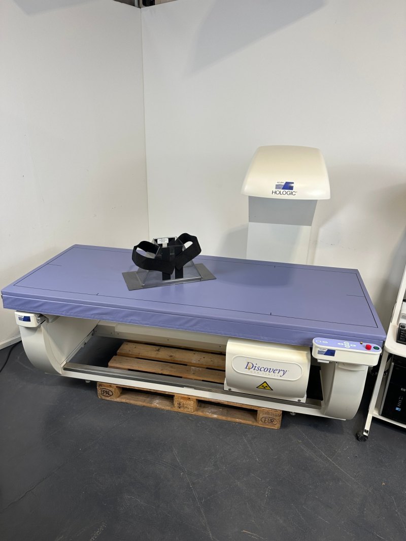 Hologic QDR Discovery Wi Röntgen Densitometer Knochendichtemessplatz