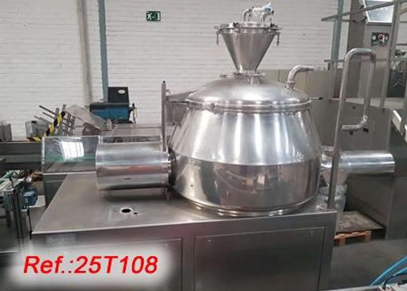 GRANULADOR DE ACERO INOXIDABLE “GLATT LABORTECNIC” DE 600 LITROS APROX. CON ESTRUCTURA Y CARGADOR DE VACÍO - 1