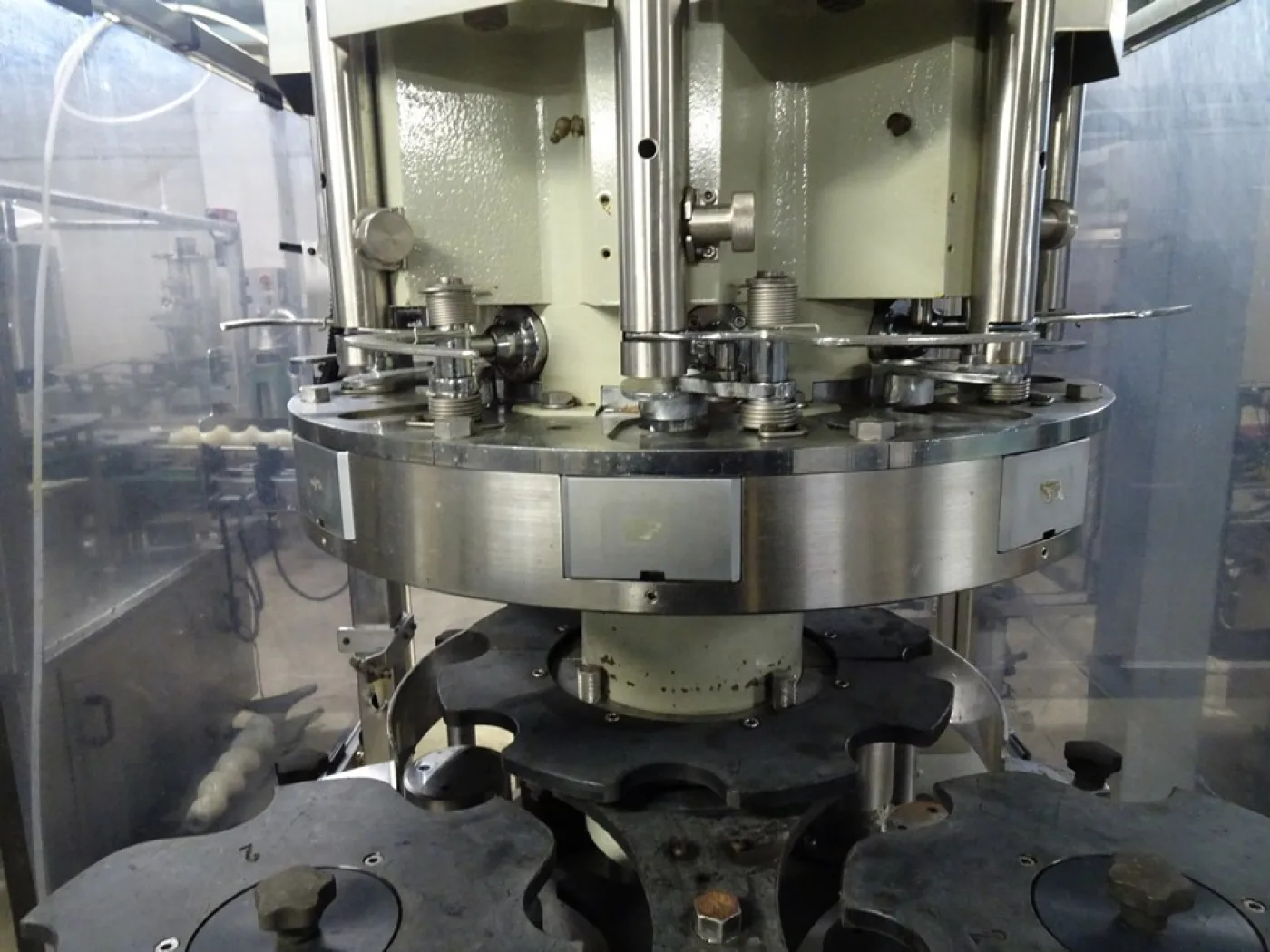 CORKING MACHINE FIRM BERTOLASO DELTA 408 WITH 8 HEADS FOR NATURAL CORK, SECOND-HAND MACHINE - 4