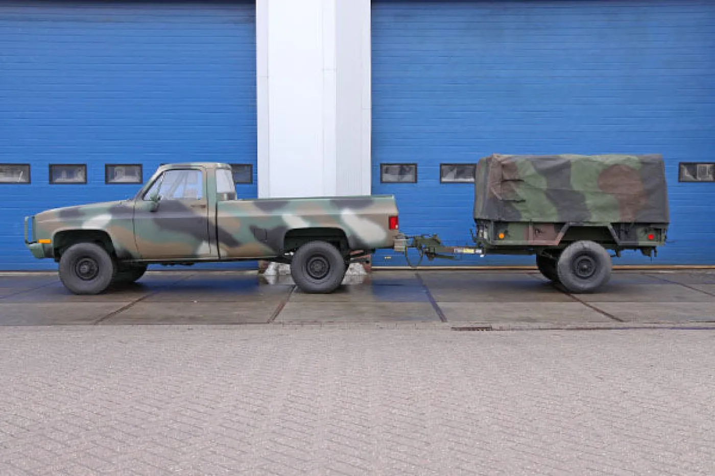 US Army M101A2 cargo trailer - 2