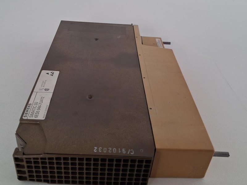 Siemens SIMATIC S5 6ES5 944-7UA12 Stromversorgungsmodul