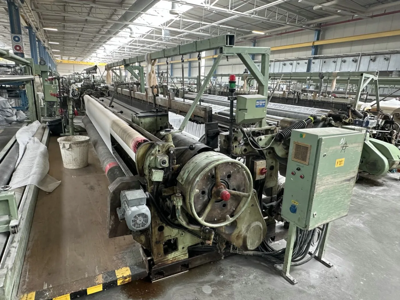 Sulzer - PU 213 ES 110 E10 D2 projectile weaving loom - 3