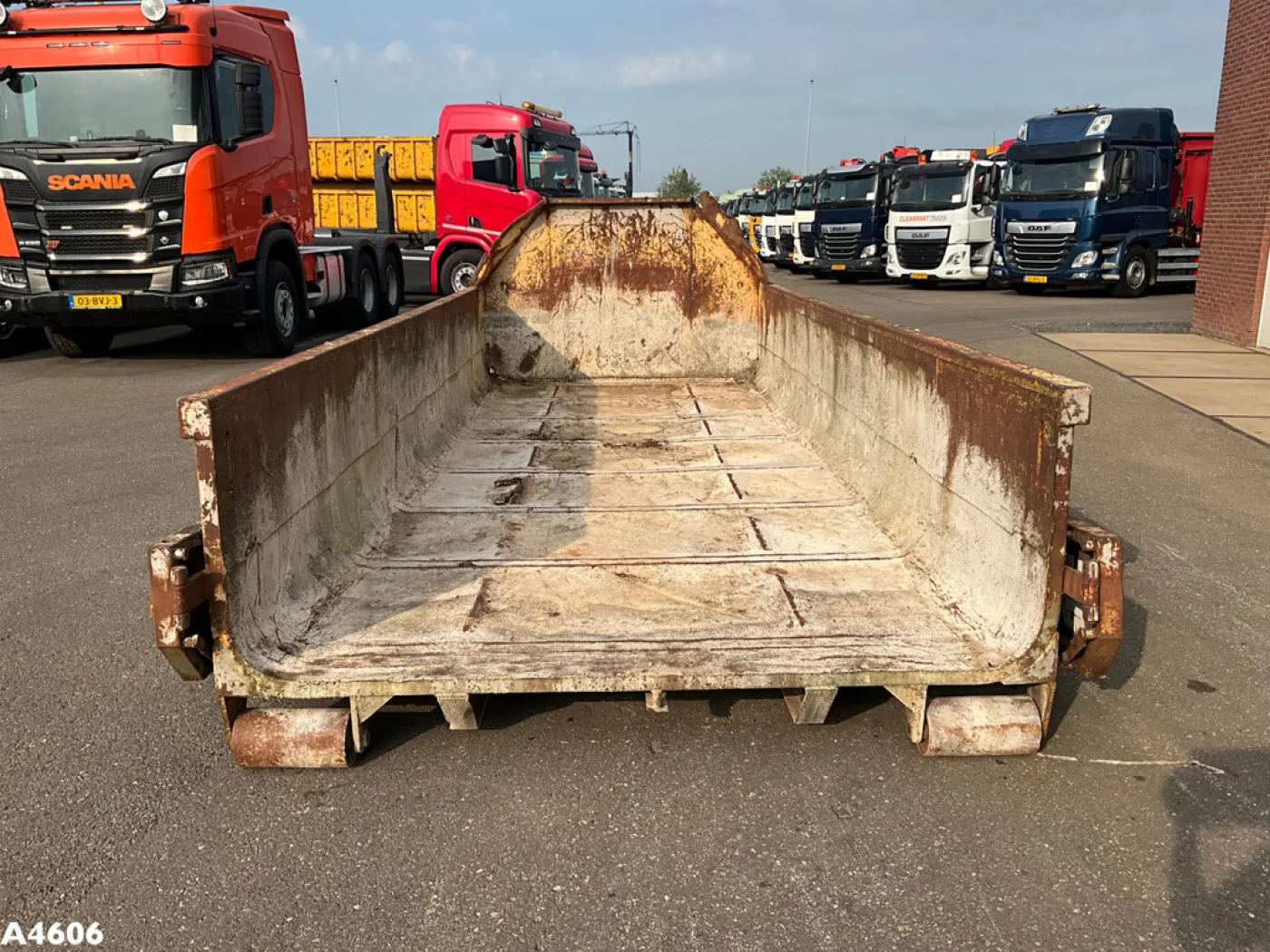 Container 8m³ - 6