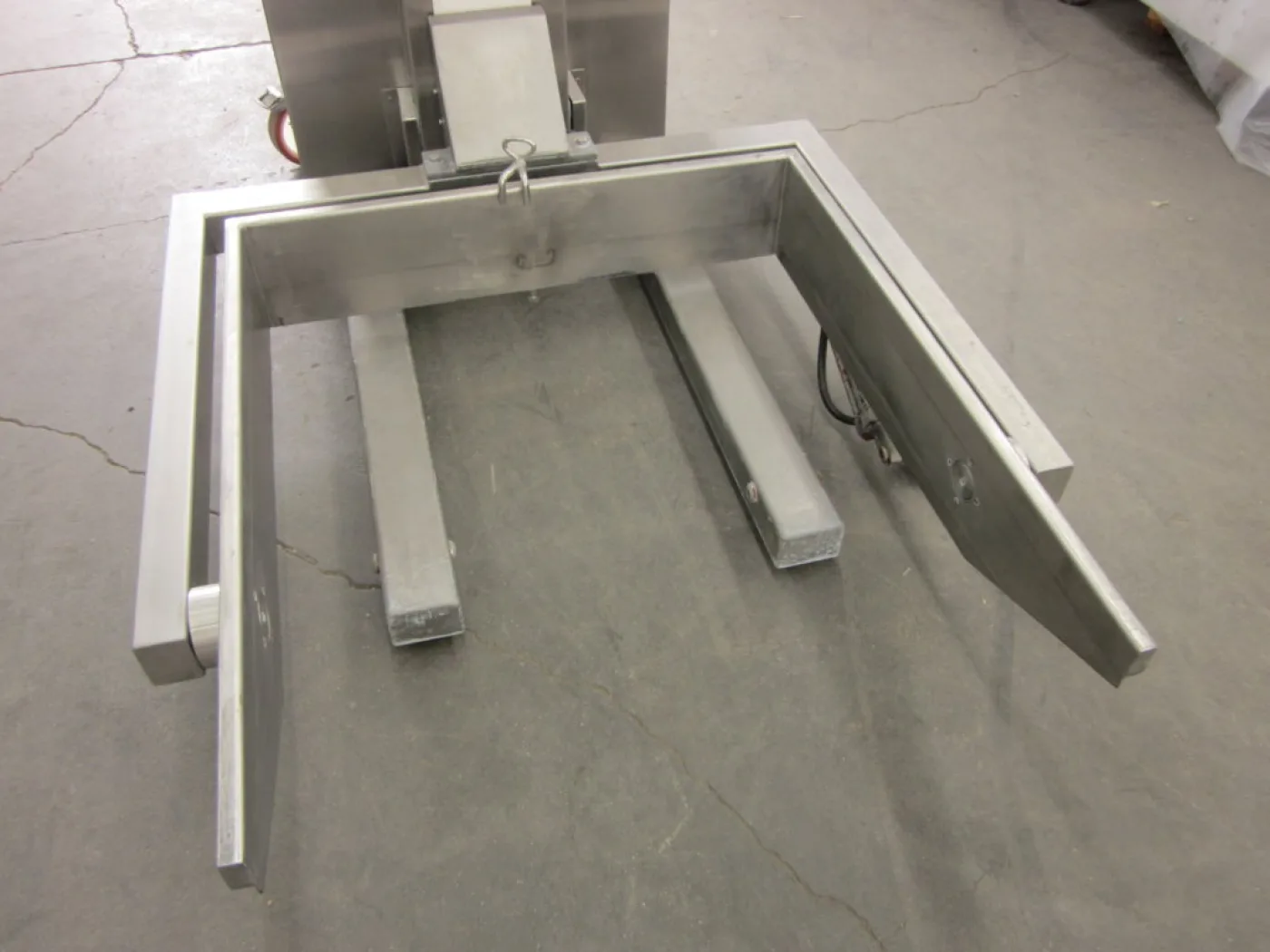 ELEVATORE IDRAULICO – LBB MOD. PH400 - 5