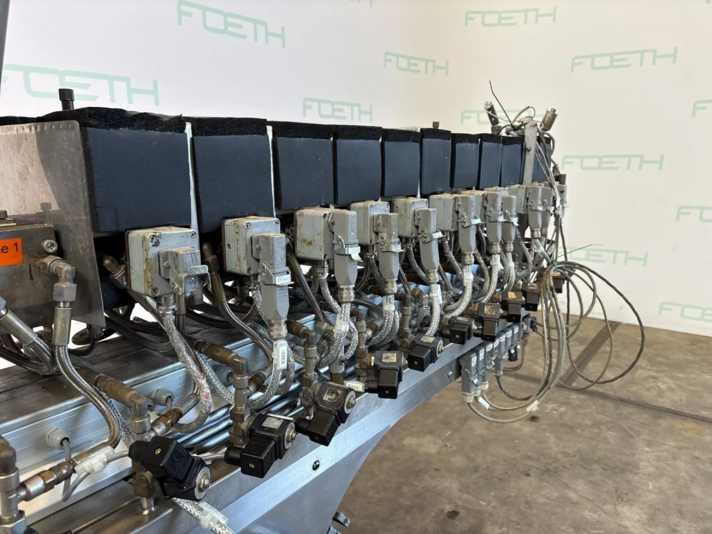 Bühler BTSK 30/40D co-rotating compounder - Double screw extruder - 2
