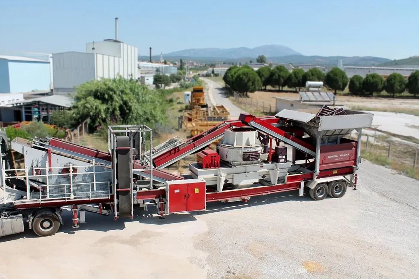 GNR-MVSI 900 — Mobile Vertical Shaft Impactor (VSI) Sand & Shaping Crusher - 7