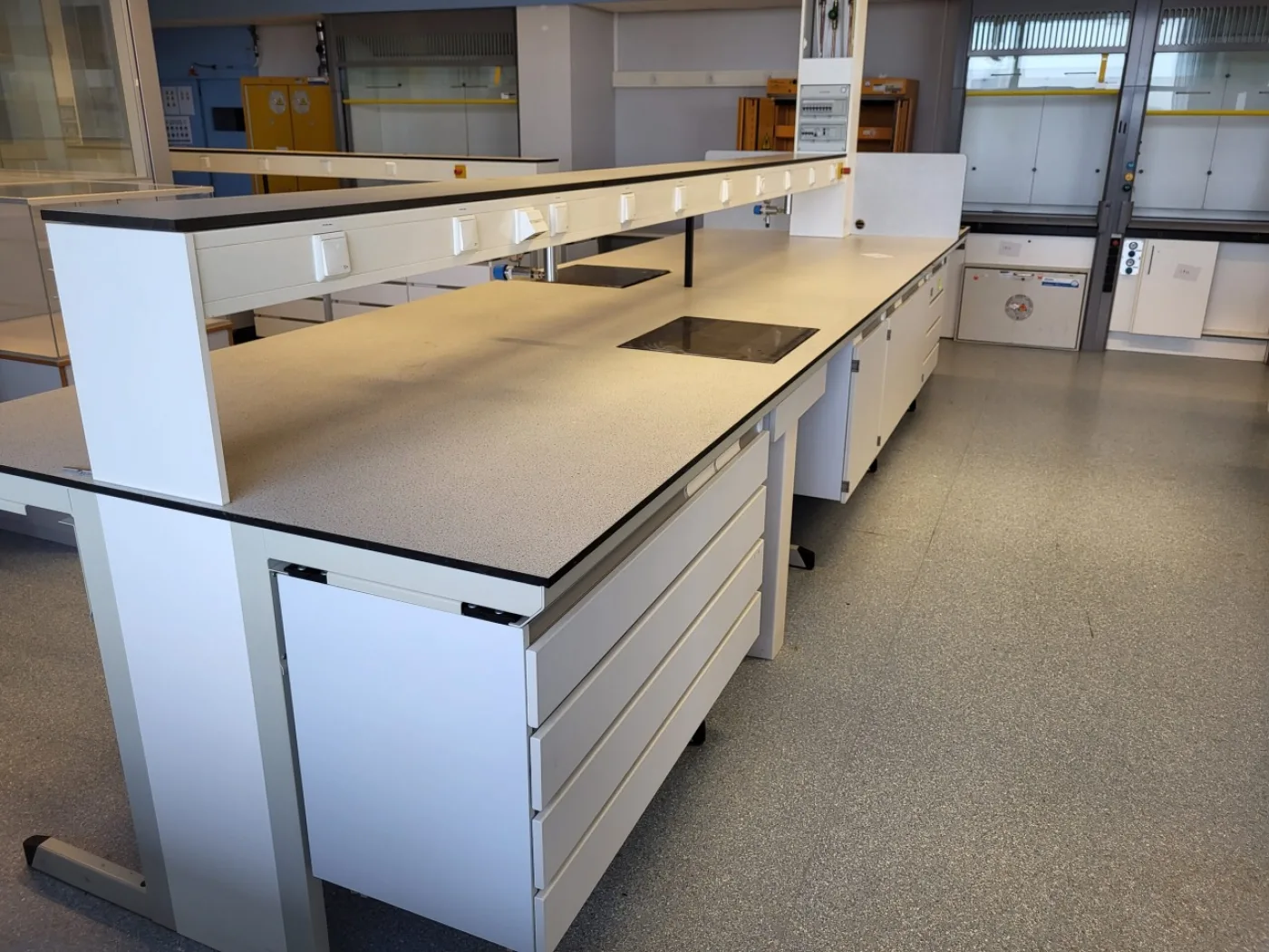 1965 – Used S+B Island Table (530 cm) - 4