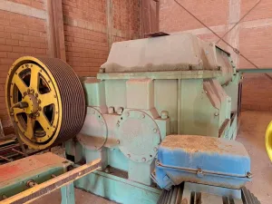 Extrusora VERDÉS 070 R de 65 ton