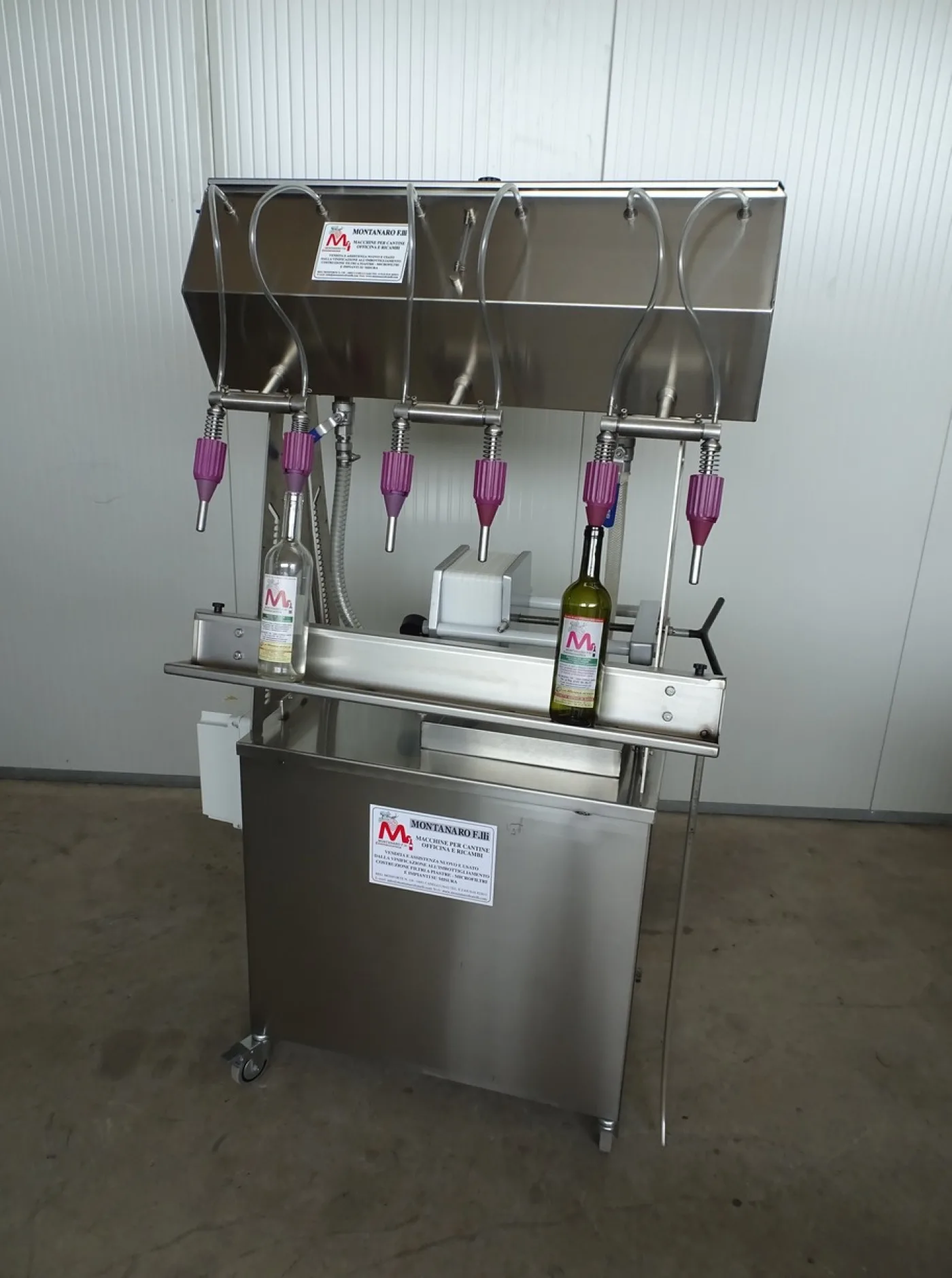 SEMI-AUTOMATIC IN-LINE-FILLER 6 NOZZLES WITH FILTER PLATES 20X20 TO 2 HOLES NEW MACHINE - 1