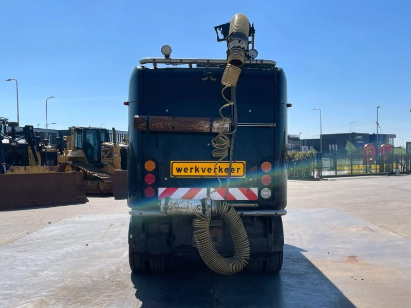 Ravo 560 sweeper 3th brush / vacuumtruck (BZ-VJ-14) Ravo 560 sweeper 3th brush / vacuumtruck (BZ-VJ-14)