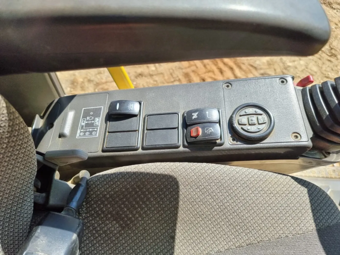 Volvo - EC 210 CN - 8
