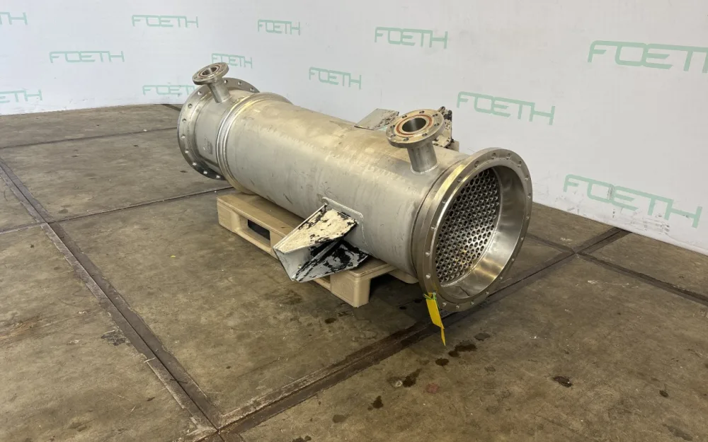 Zürcher AG Apparatebau 25 m² (tubes Hastelloy C22) - Shell and tube heat exchanger