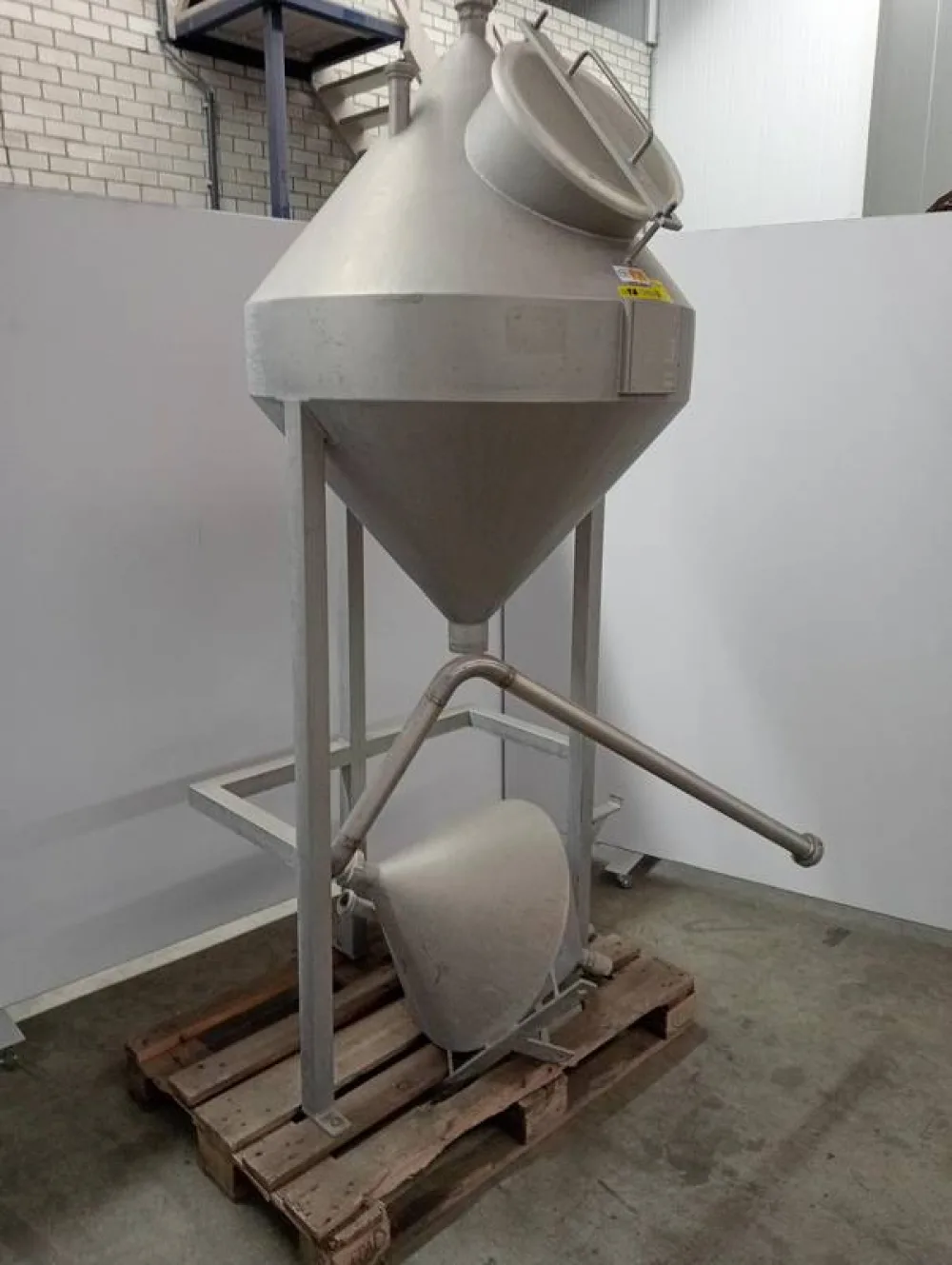 Spinal fluid vacuum system