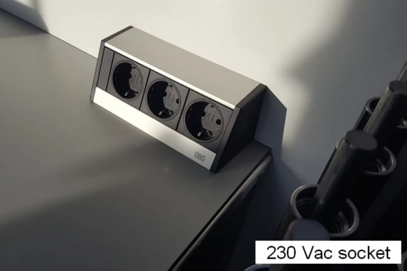 230 Vac Socket - 1
