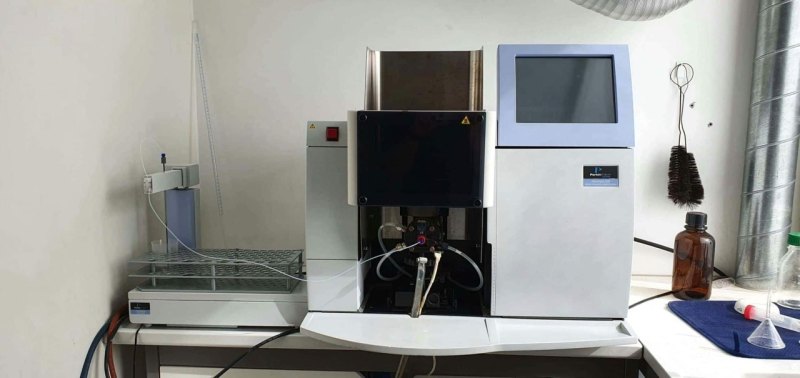 Perkin Elmer AAnalyst 200 Atomic Absorption Spectrometer