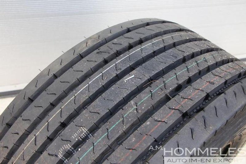 Tire 15x19.5
