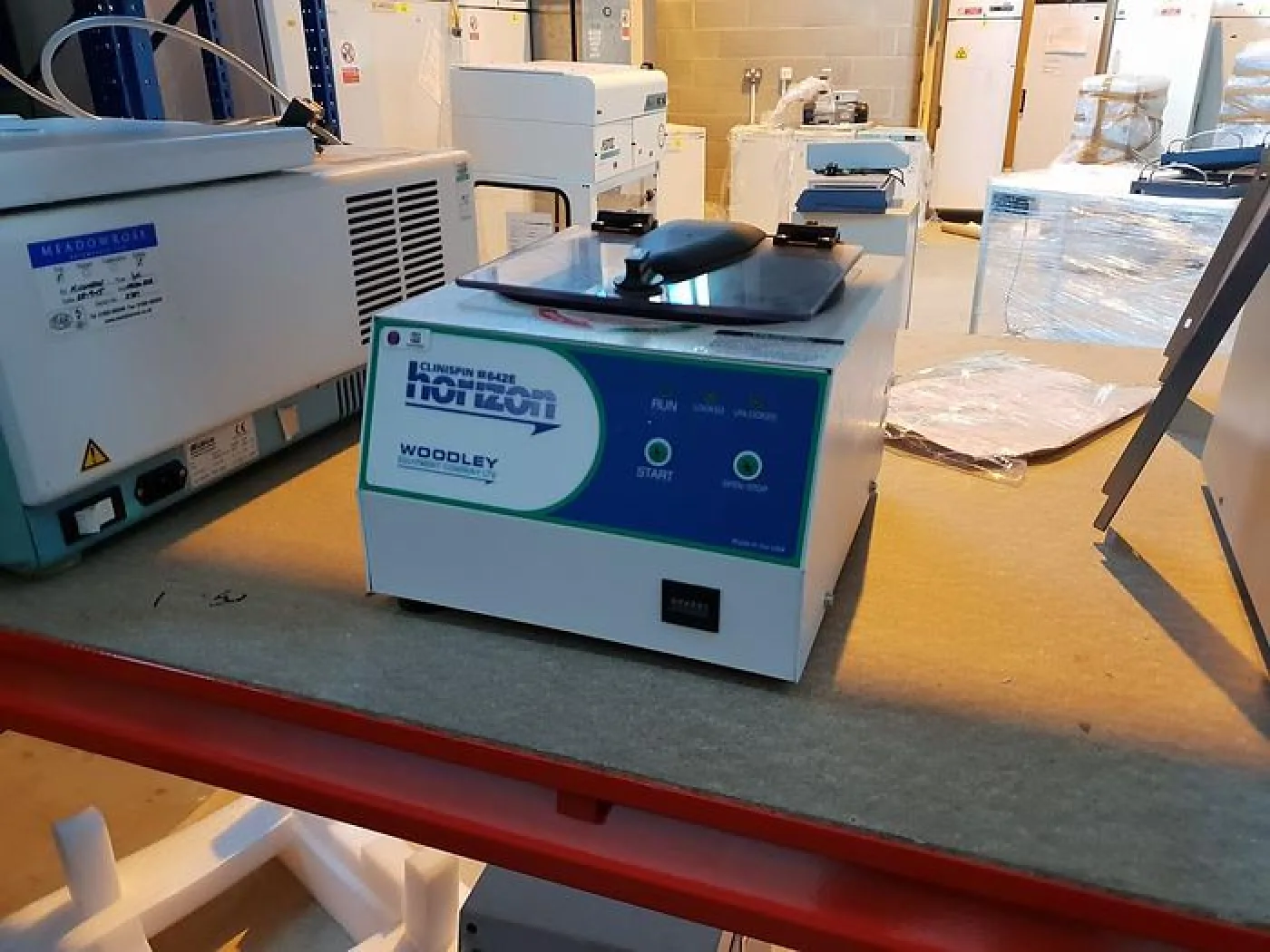 Woodley Equipment 642E Horizon Centrifuge - 3