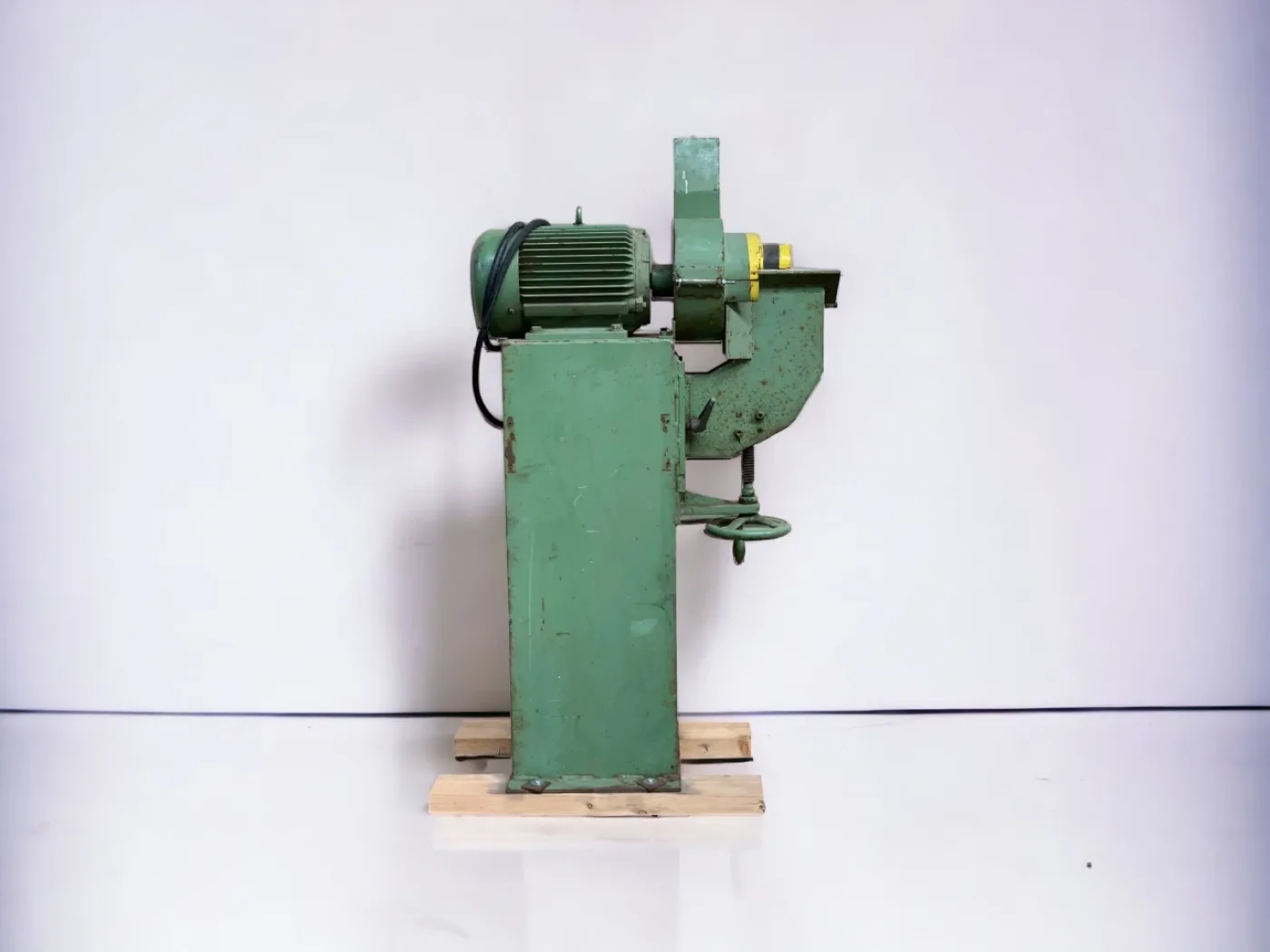 BEZNER CAH Anspitzmaschine Anfasmaschine Art.-Nr. 3765704417 - 3