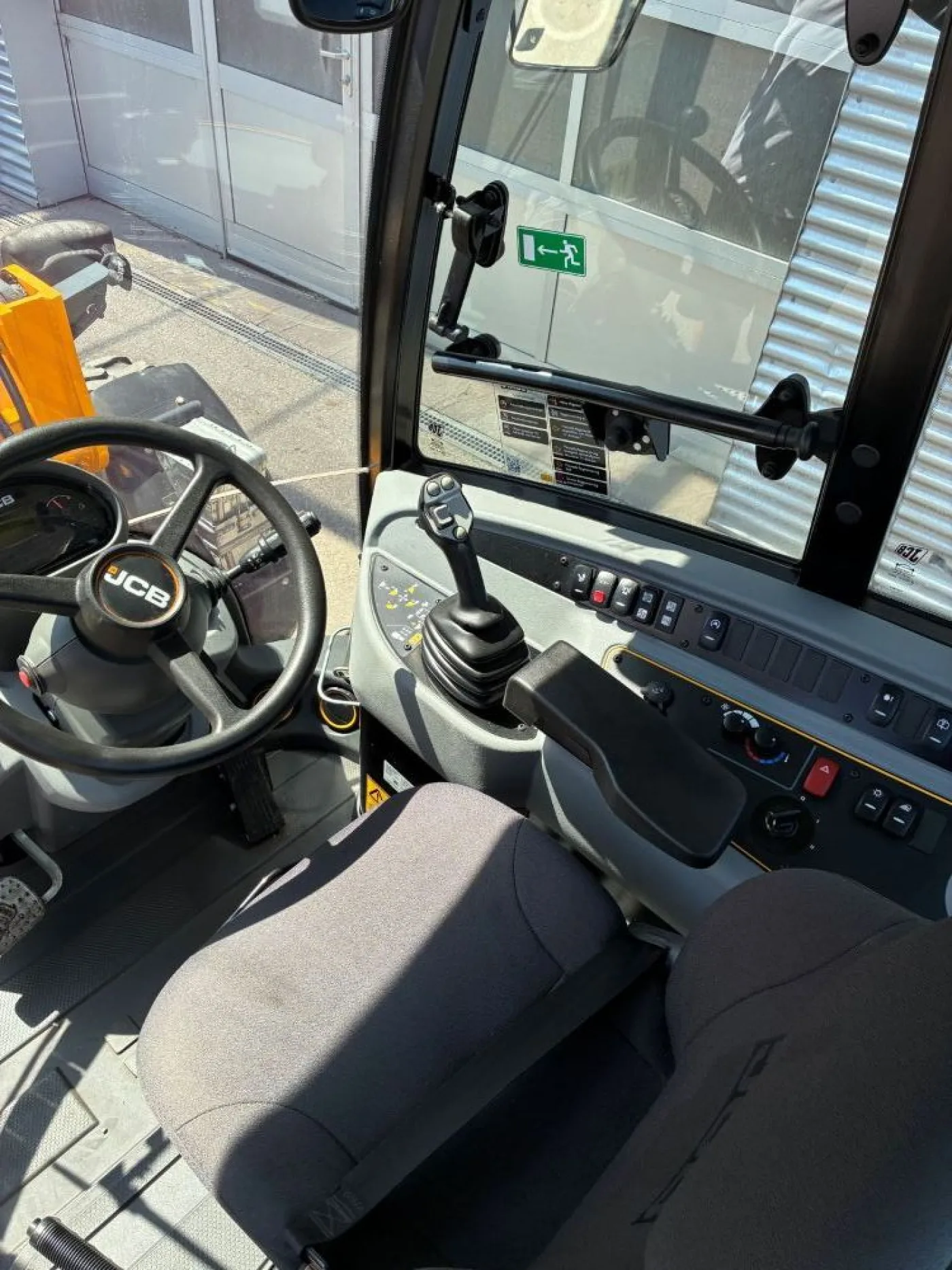 Frontstapler JCB 407 Kompaktradlader (2023) - 3