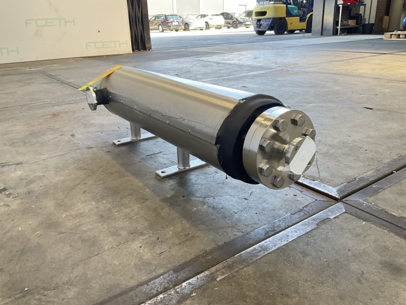 Apaco AW80-1000/12-18/V - Shell and tube heat exchanger