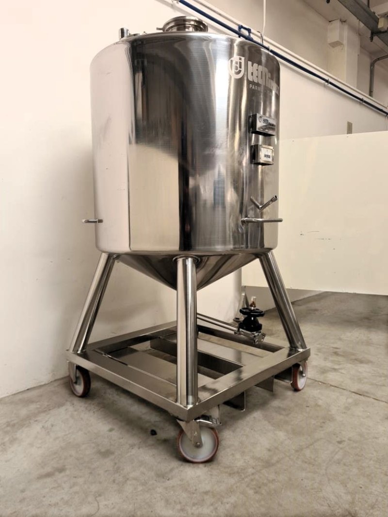 SERBATOIO CARRELLATO IN ACCIAIO – TECNINOX – MOD. 1300 L