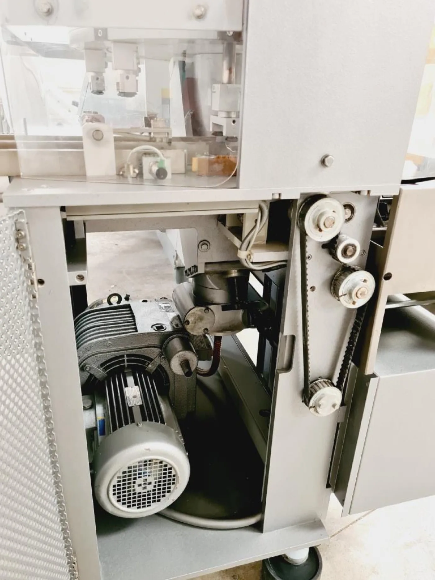 ASTUCCIATRICE AUTOMATICA ORIZZONTALE – MARCHESINI – Mod. BA 400 - 6