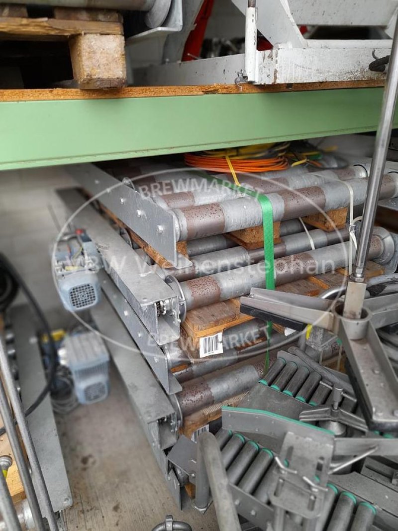 Pallet roller conveyor