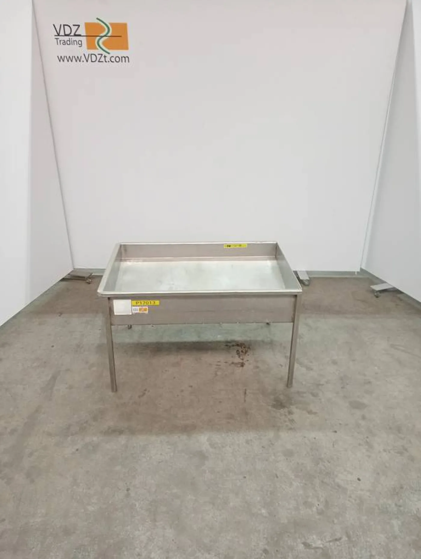 Organ table - 2