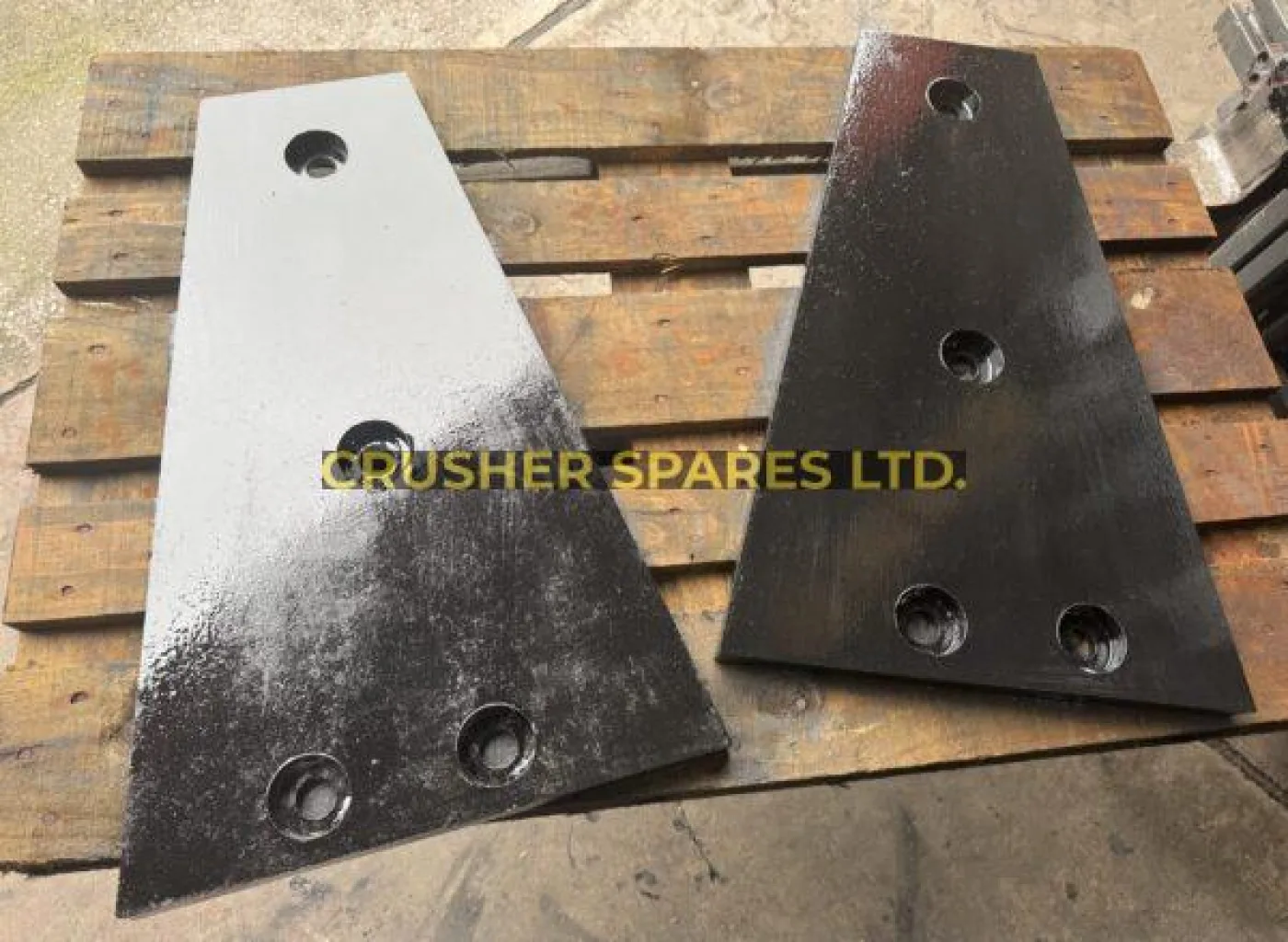 J076.104-108 / J076A.104-108 | Cheek Plates | Kue-Ken / BL | - 1