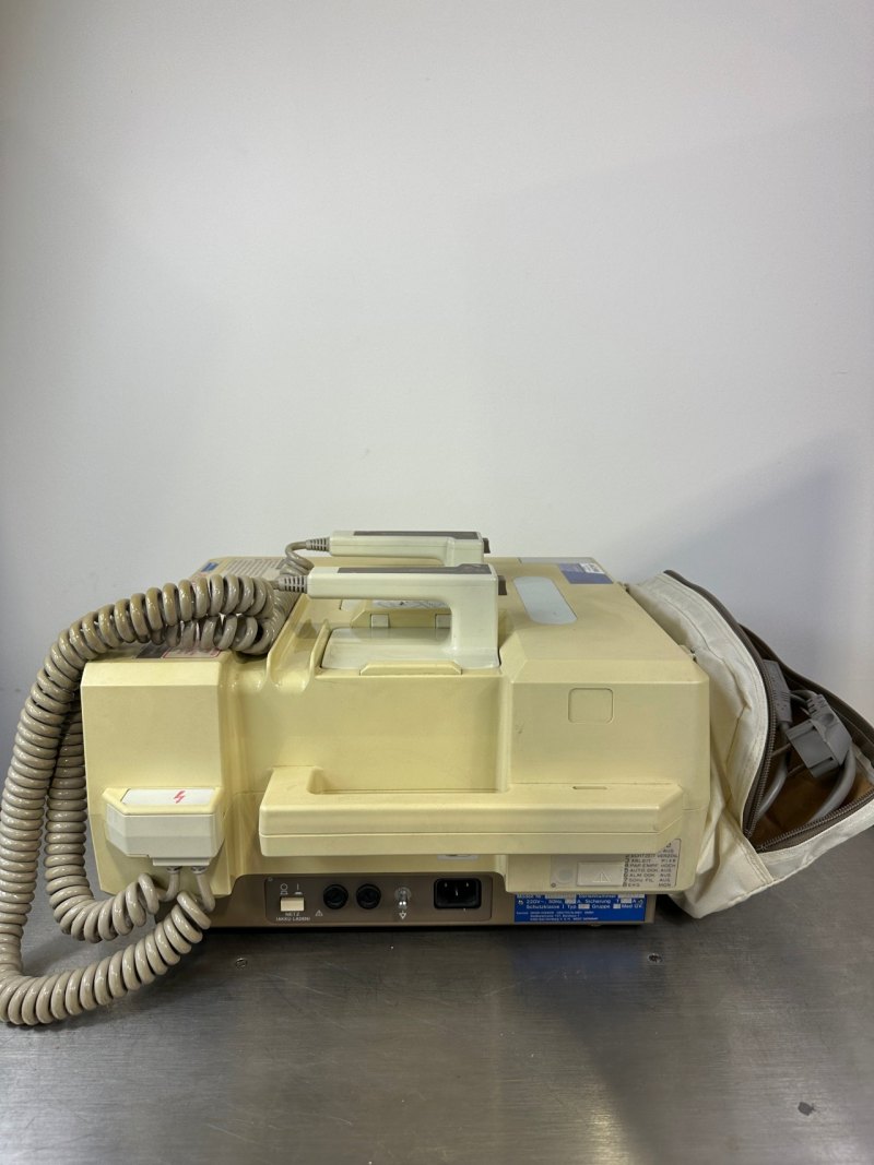 Nihon Khoden Cardiolife Tec-7100G Defibrillator