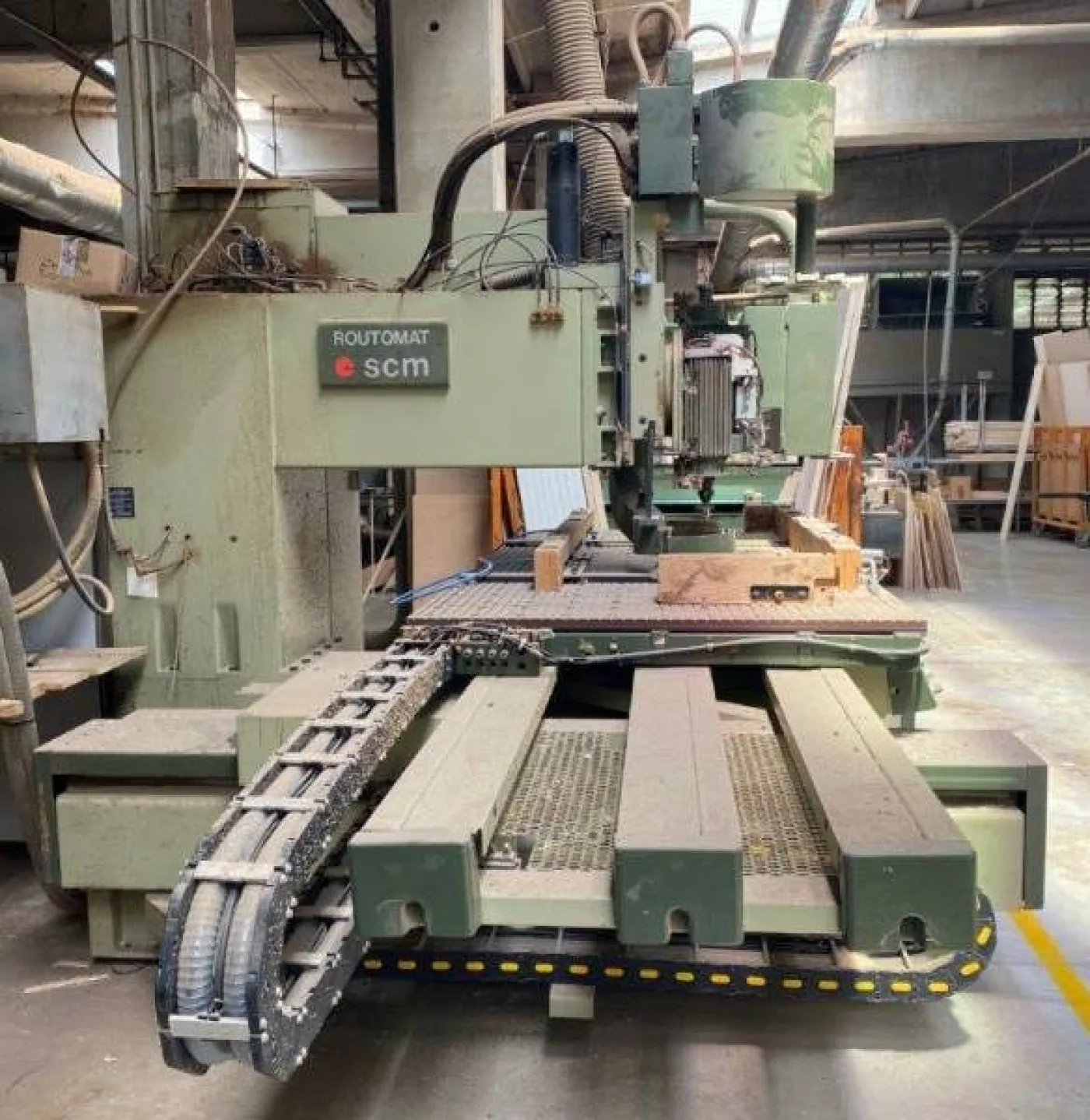 CENTRO DI LAVORO SCM MOD. ROUTOMAT - 2