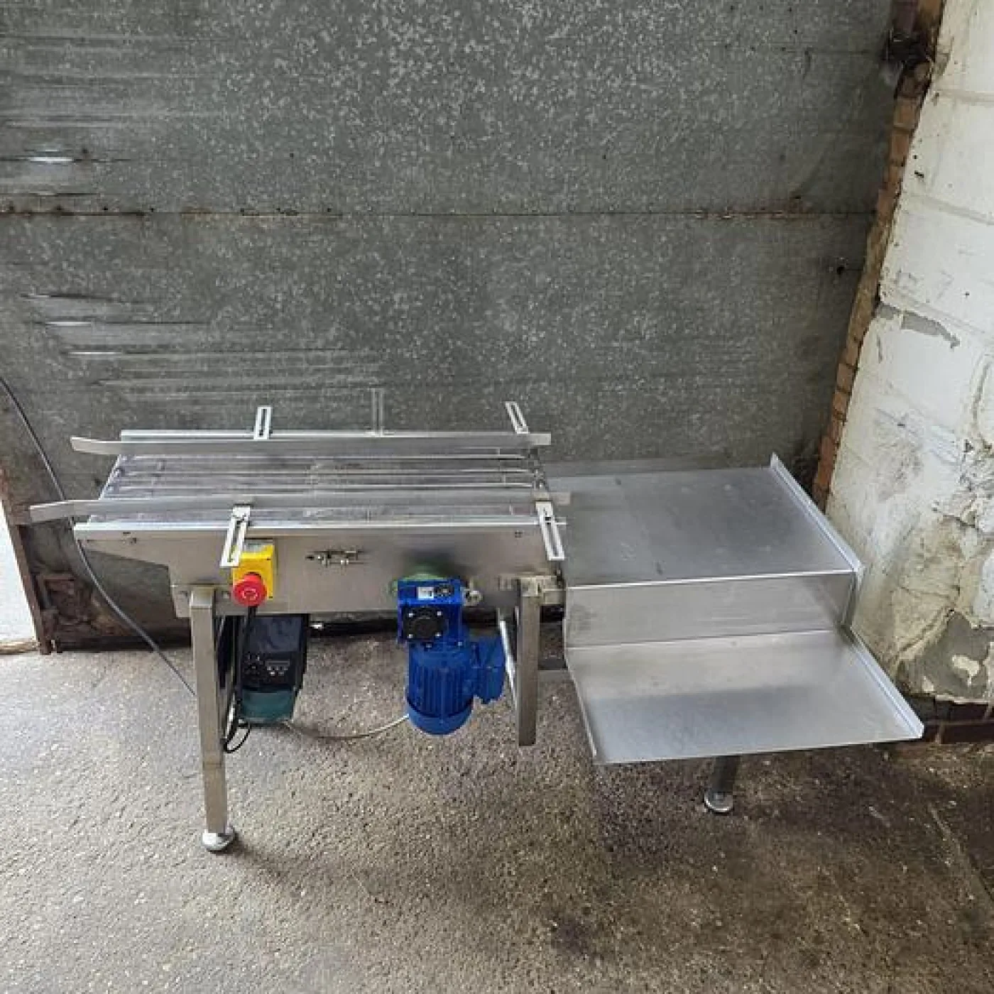 Wire Rack Conveyor - 2
