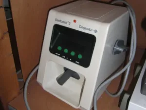 Degussa Dentomat 2 Amalganmischer