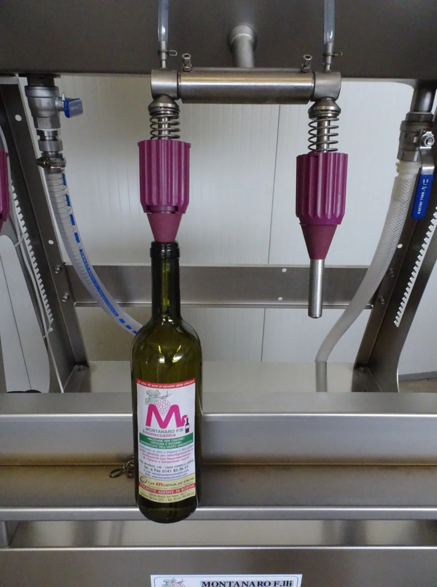 SEMI-AUTOMATIC IN-LINE FILLER 6 NOZZLES WITH PUMP, ELECTRIC PANEL AND PROBES NEW MACHINE - 2