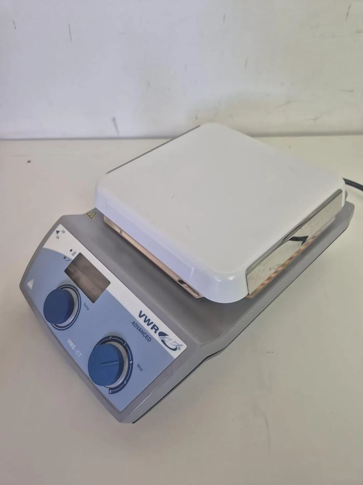 VWR Advanced VMS-C7 Hotplate - 2