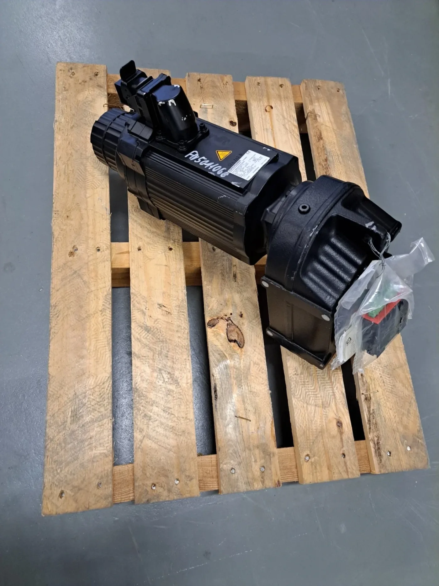SEW Eurodrive Servo-Getriebemotor FA47B CM90S/BR/TF/AS1H/SB50 - 2