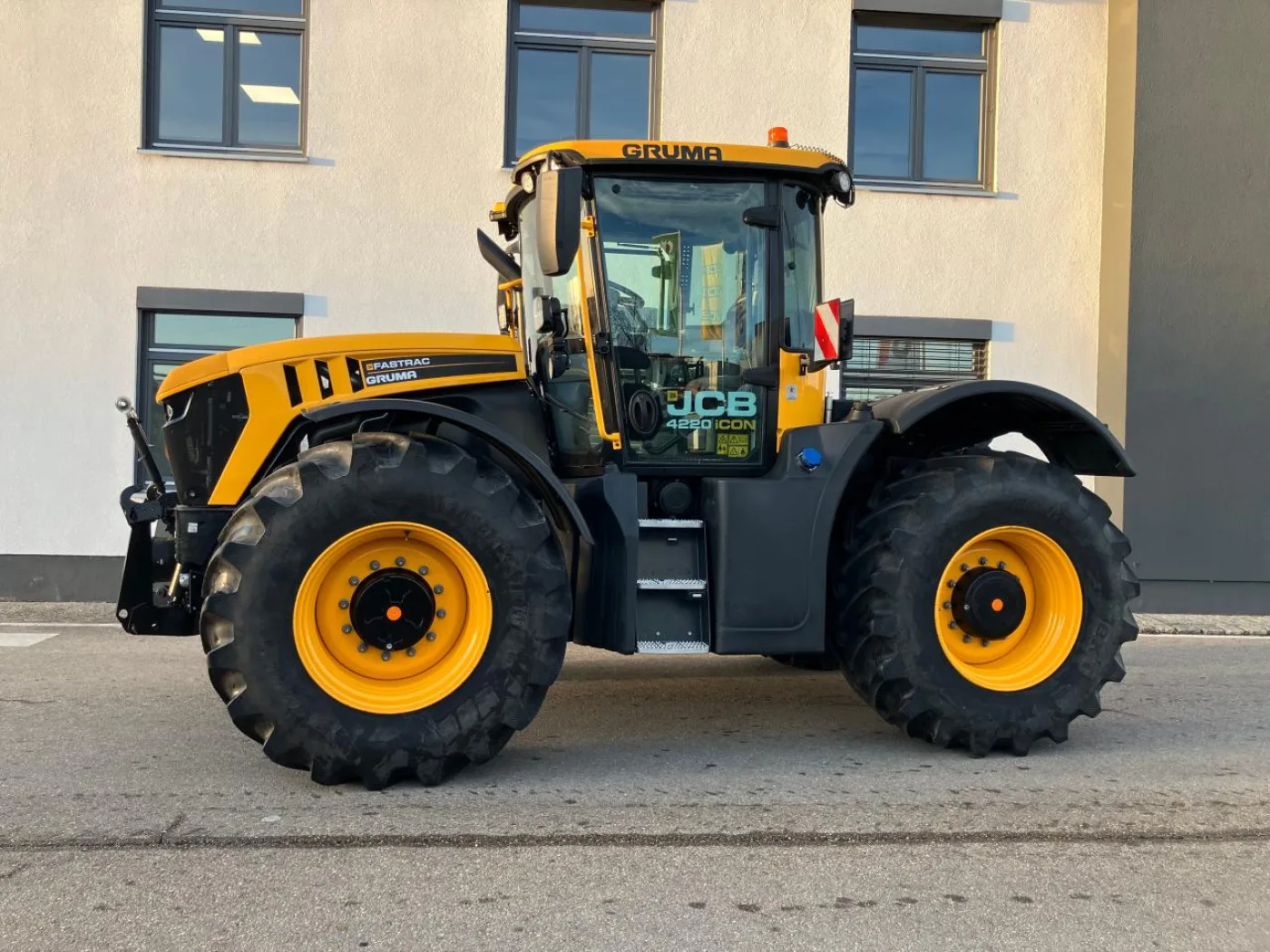 Schlepper JCB Fastrac 4220 iCON - 2