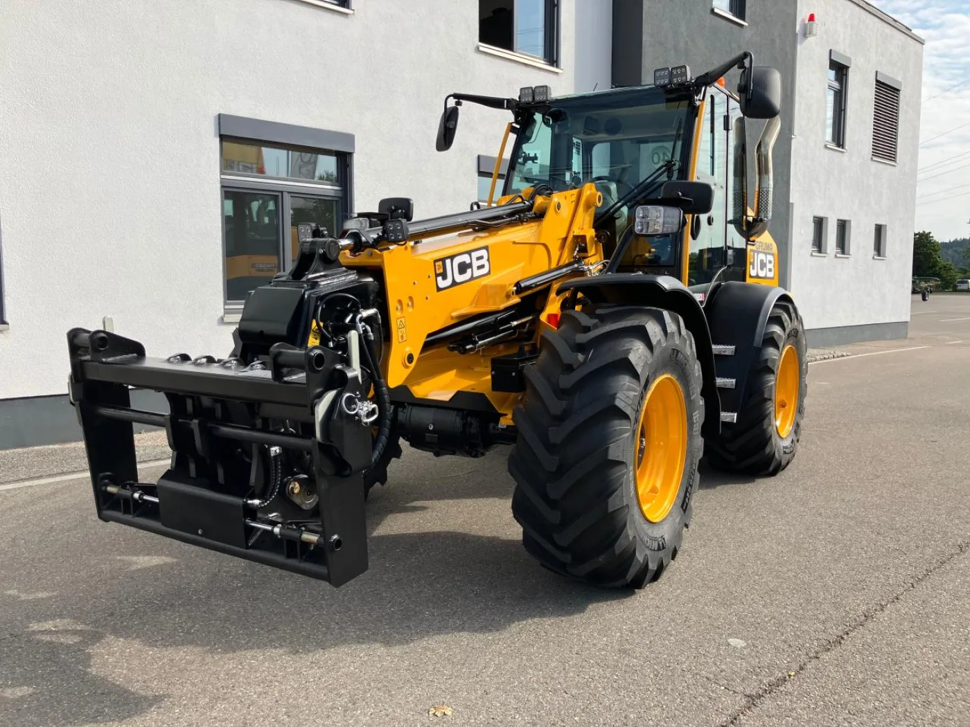 Teleskopradlader JCB TM 320 S Agri - 6