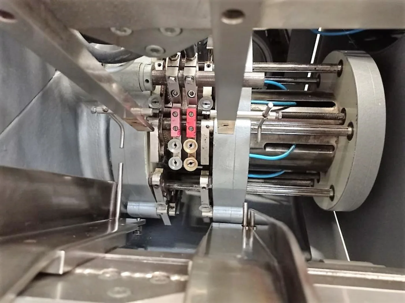 ASTUCCIATRICE AUTOMATICA ORIZZONTALE – MARCHESINI – MOD. BA 400 - 8