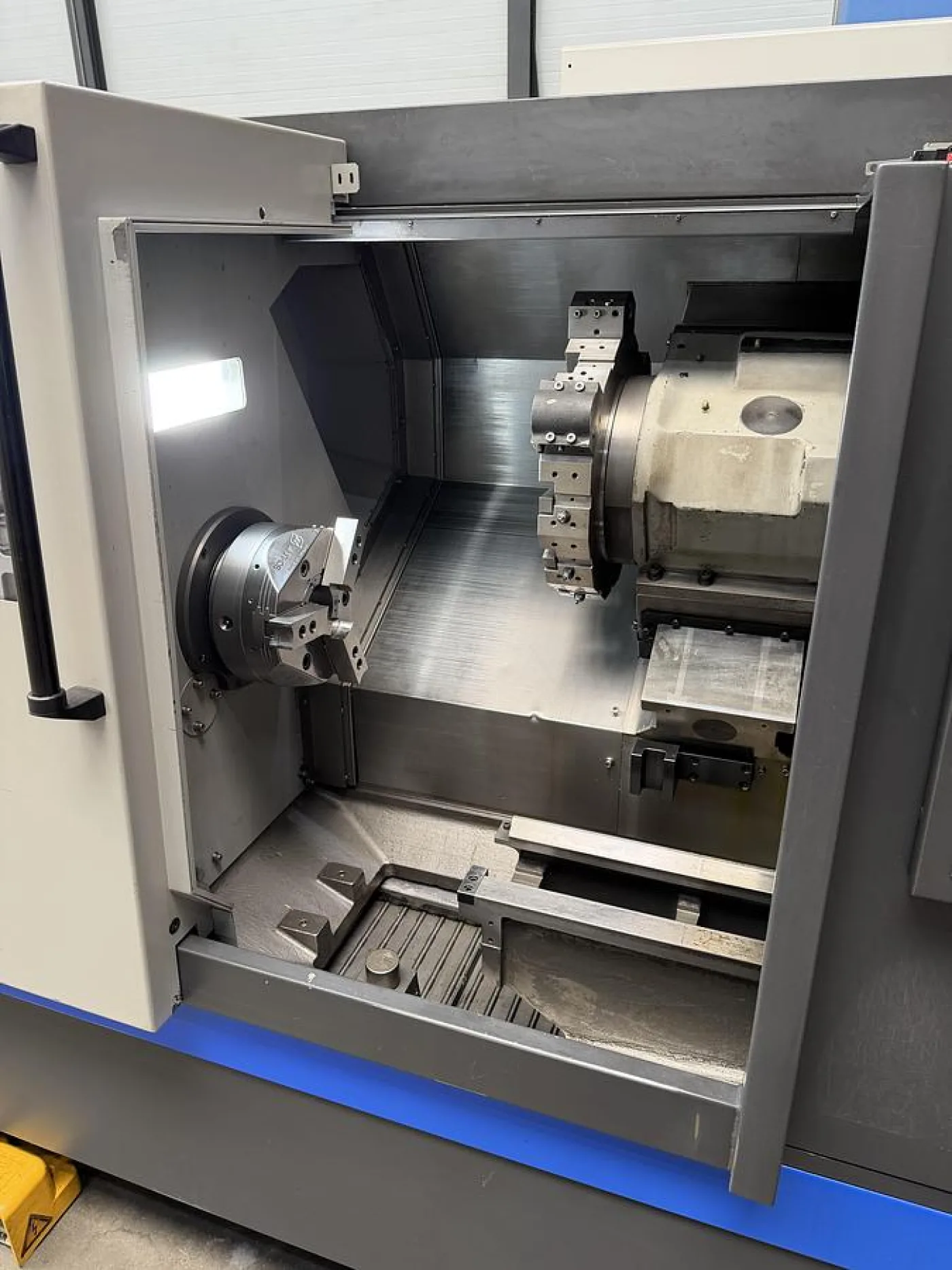 HWACHEON HI-TECH 200BL - 5
