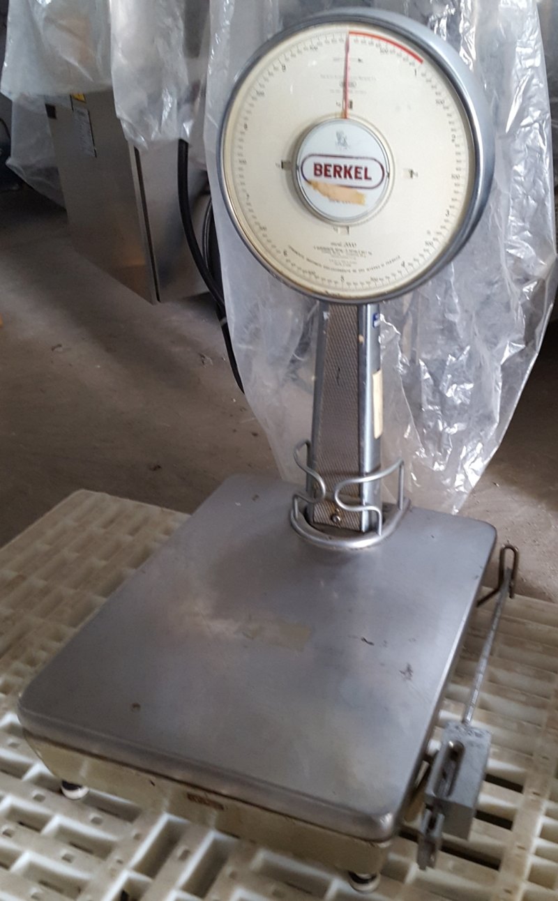 BILANCIA DA PAVIMENTO – BERKEL MOD. 2000