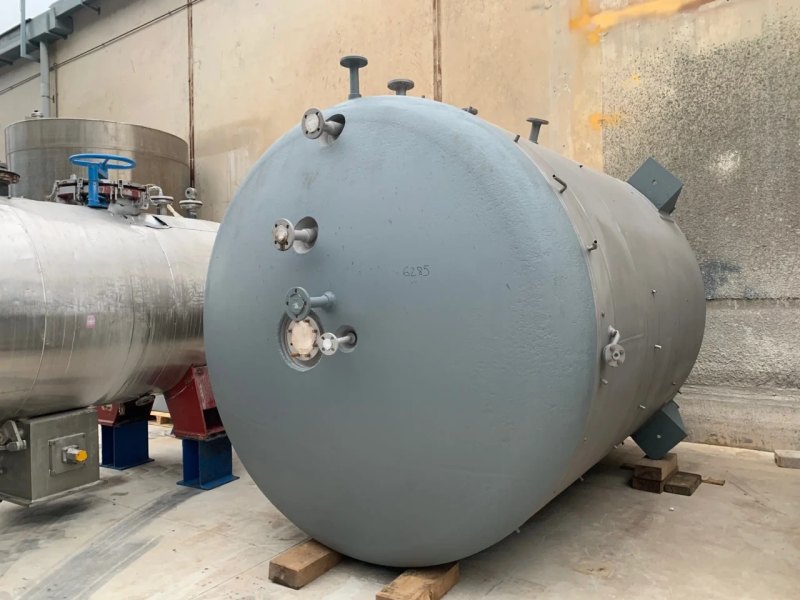 STAINLESS STEEL TANK 16,000 LITERS WITH COIL AND USED SLEEVE