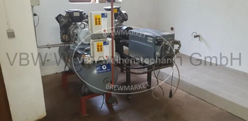 Air compressor