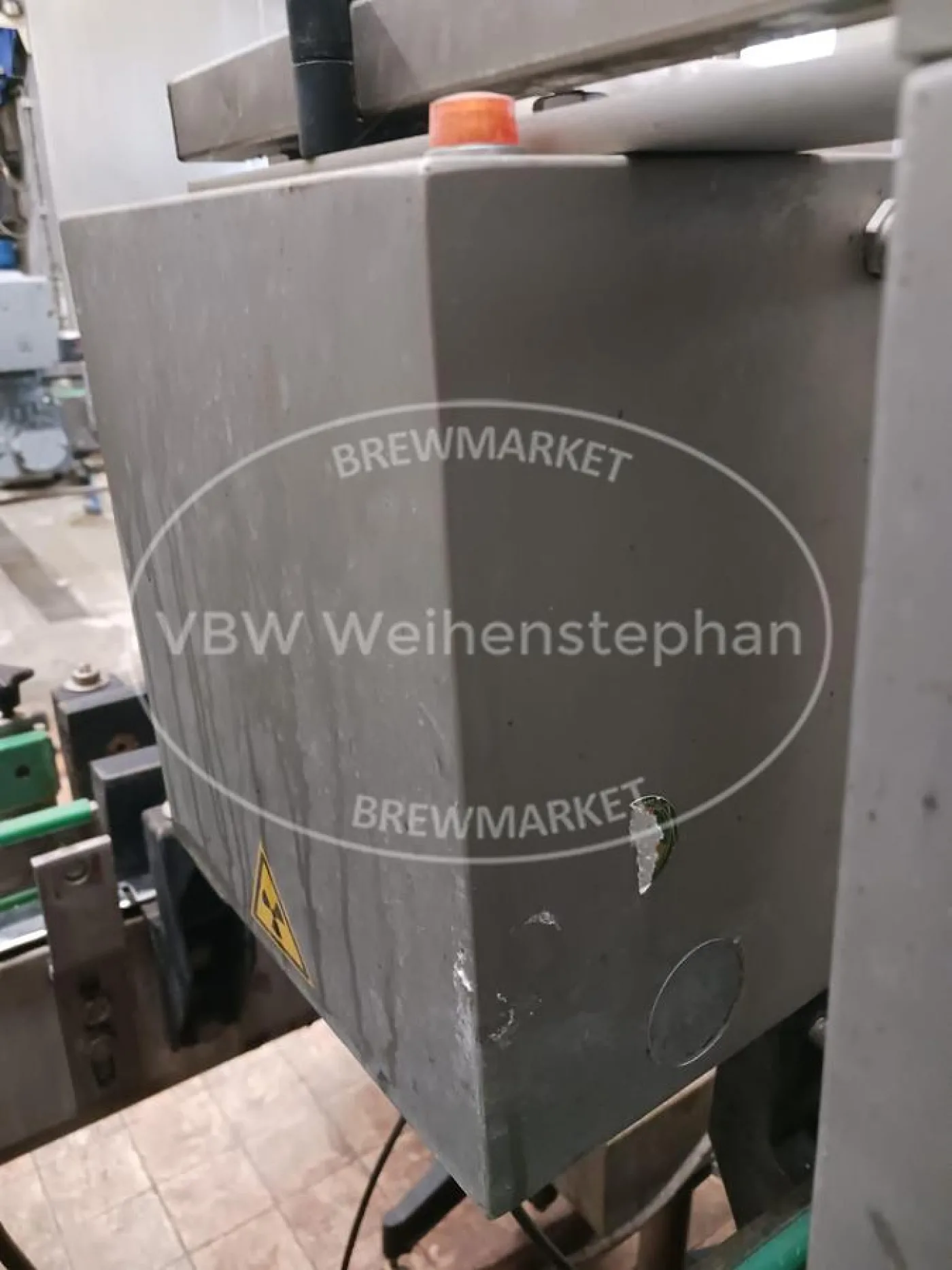 Level, label and closure inspection - 3