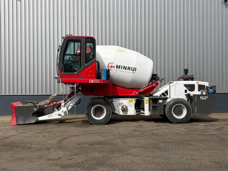 Minrui 4M3 Self Loading Concrete Mixer 4×4